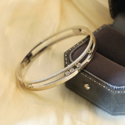 [LUXORA]Move Romane Diamond Bangle Bracelet