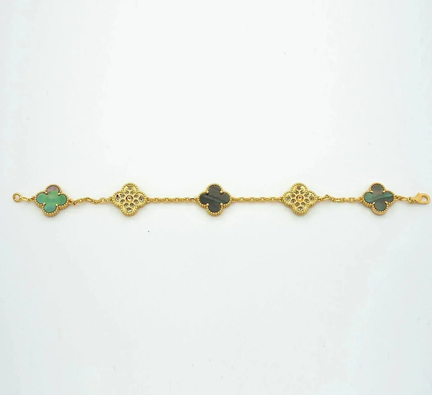 [LUXORA] CLOVER 5 MOTIF GRAY MOP BRACELET COLLECTION