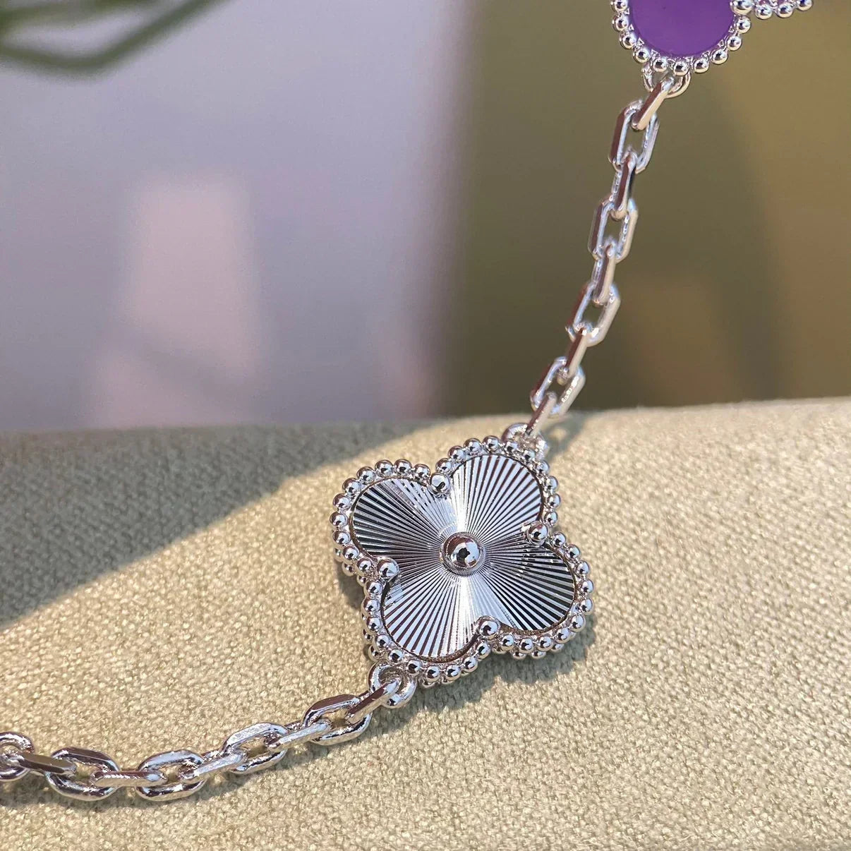 [LUXORA] CLOVER 5 MOTIF VIOLET BRACELET COLLECTION
