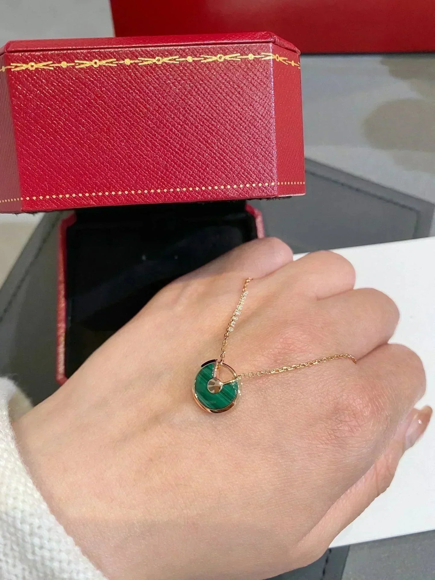 [LUXORA]AMULETTE ROSE GOLD MALACHITE NECKLACE