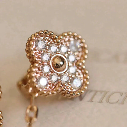 [LUXORA]CLOVER MEDIUM 1 MOTIFS FUll DIAMOND EARRINGS