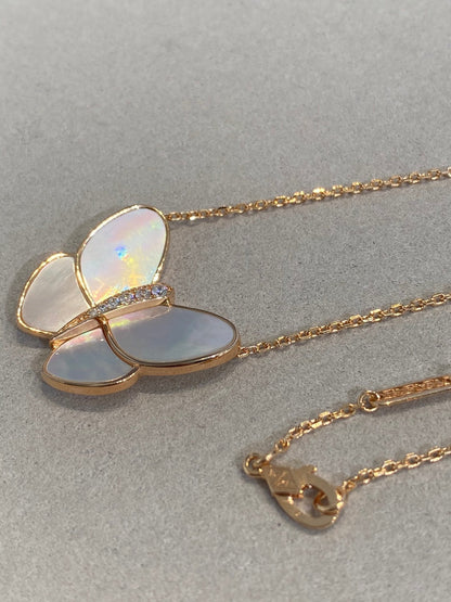 [LUXORA]BUTTERFLY GOLD MOP DIAMOND NECKLACE