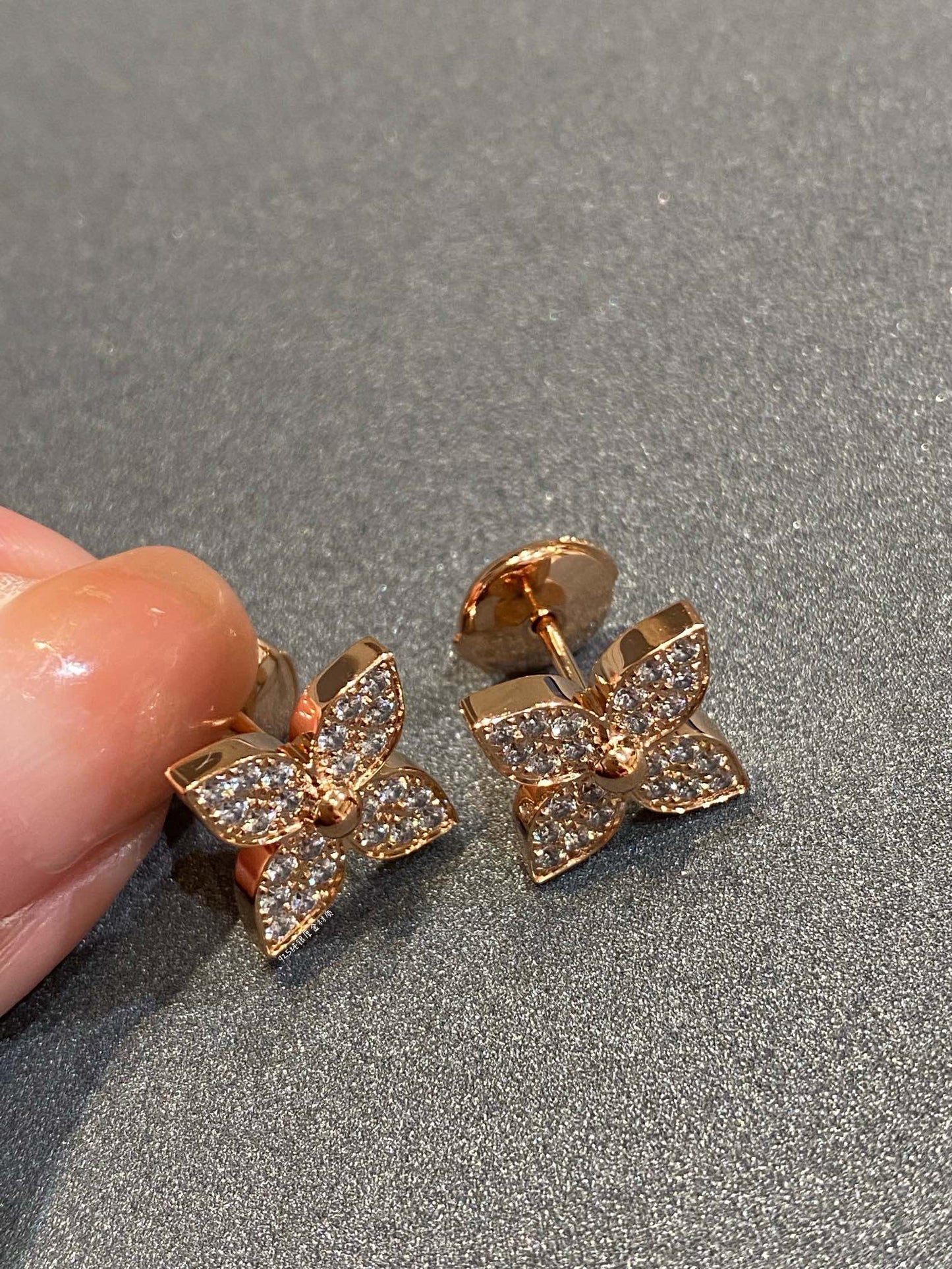 [LUXORA]STAR DIAMOND EARRINGS