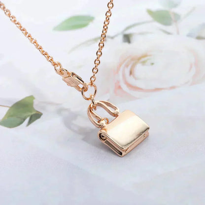 [LUXORA]AMULETTE PEDANT ROSE GOLD NECKLACE