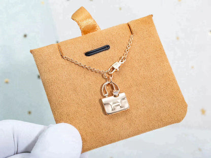 [LUXORA]AMULETTE PEDANT ROSE GOLD NECKLACE