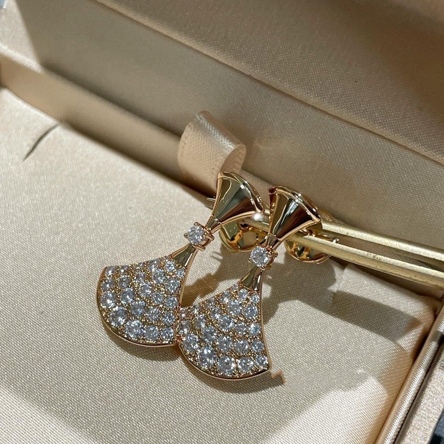 [LUXORA]DREAM EARRINGS DIAMOND