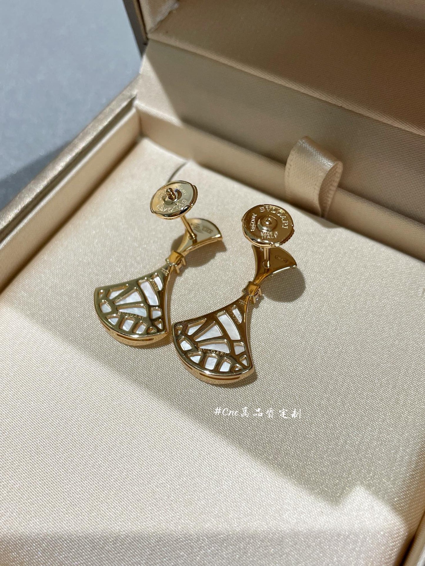 [LUXORA]DREAM MOP 1 DIAMOND EARRINGS