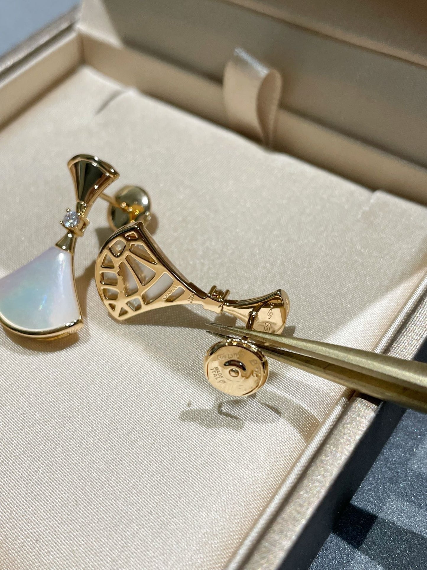 [LUXORA]DREAM MOP 1 DIAMOND EARRINGS