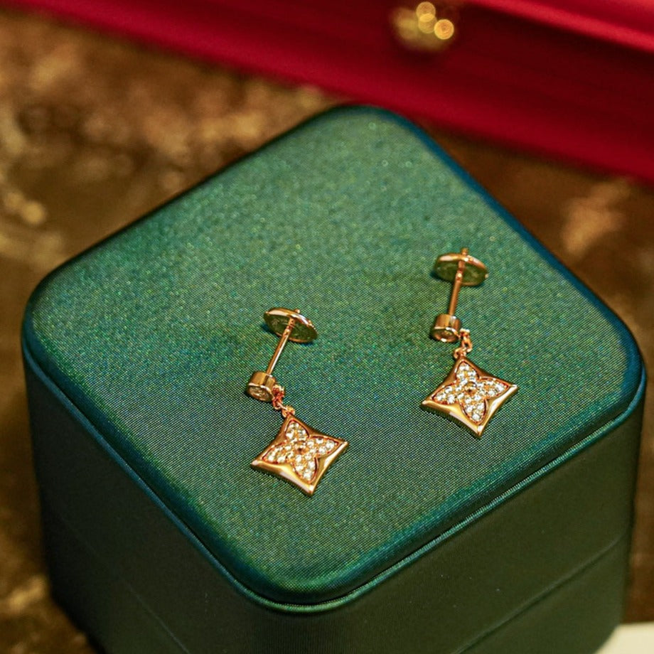 [LUXORA]STAR DIAMONDS EARRINGS GOLD