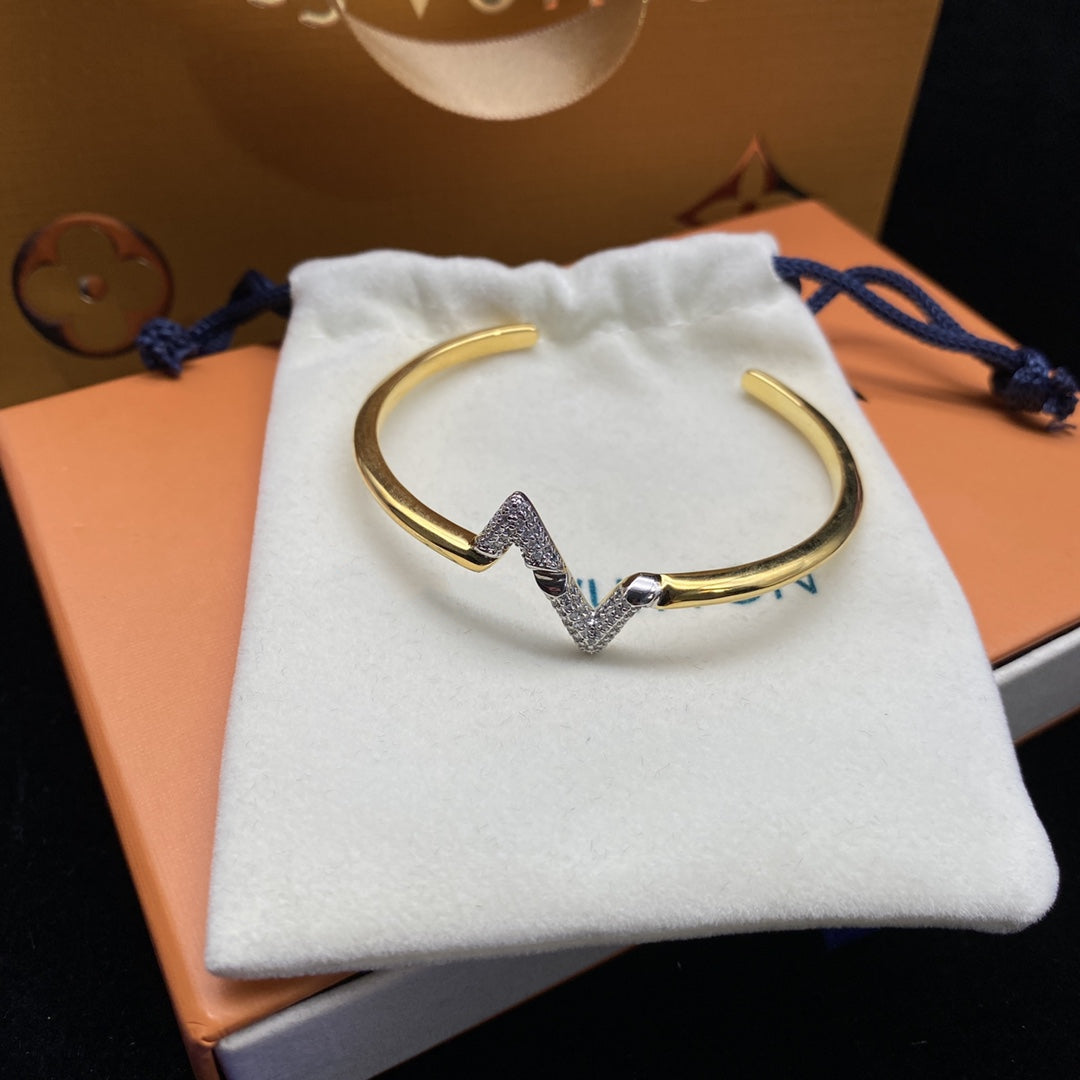 [LUXORA]VOLTE UPSITE DOWN DIAMOND GOLD OPEN BRACELET