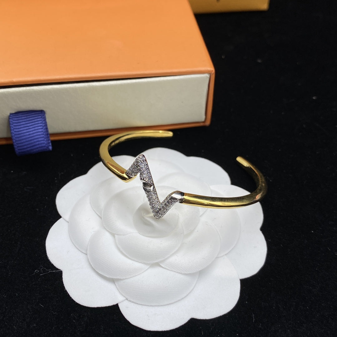 [LUXORA]VOLTE UPSITE DOWN DIAMOND GOLD OPEN BRACELET