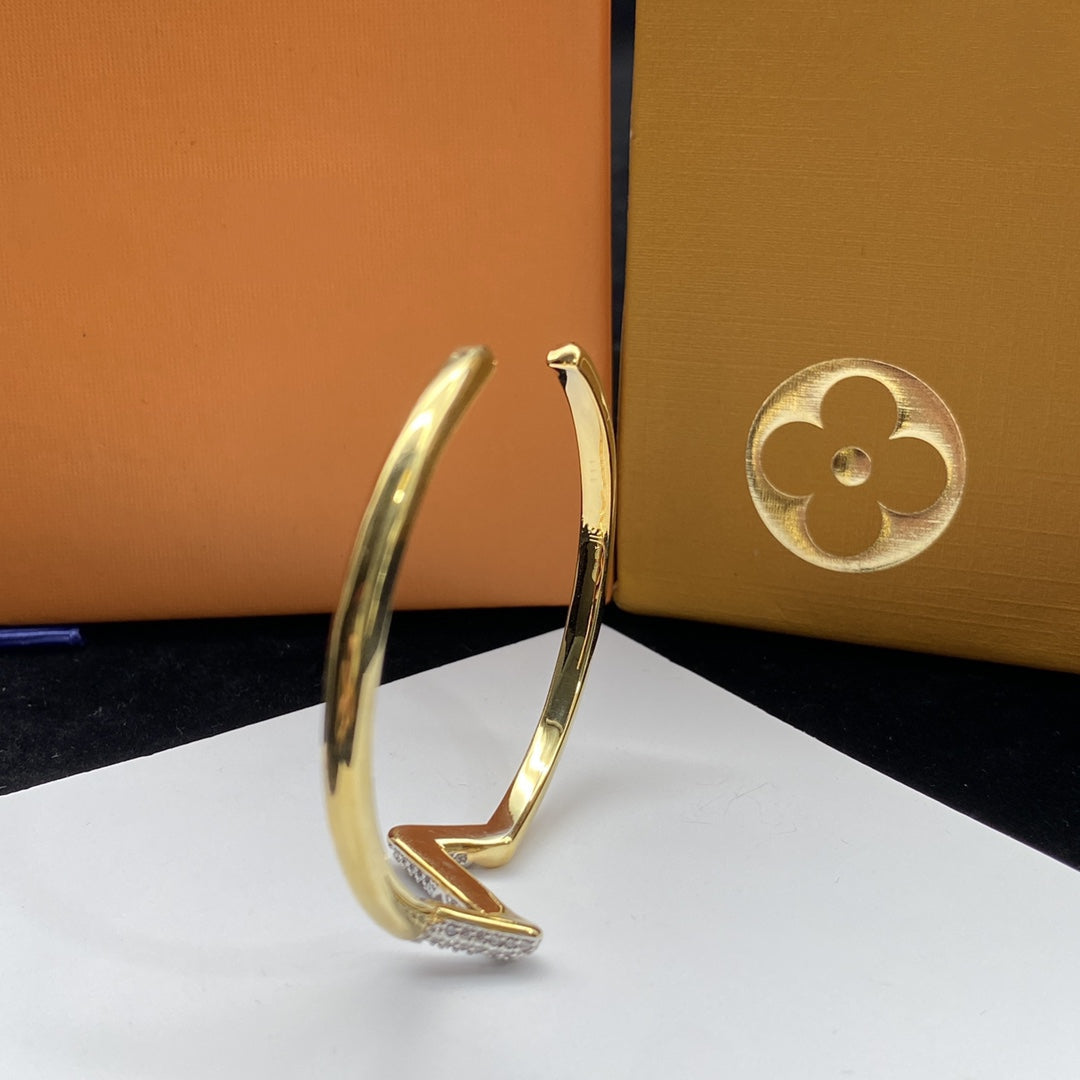 [LUXORA]VOLTE UPSITE DOWN DIAMOND GOLD OPEN BRACELET