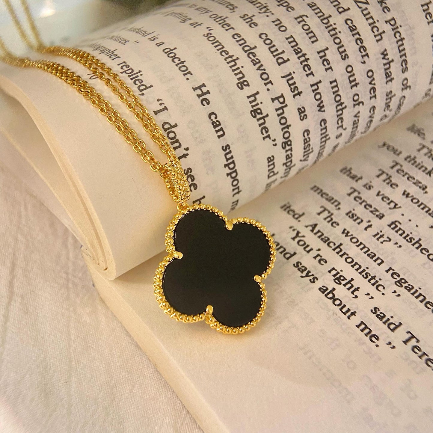[LUXORA]CLOVER 25MM NECKLACE GOLD ONYX