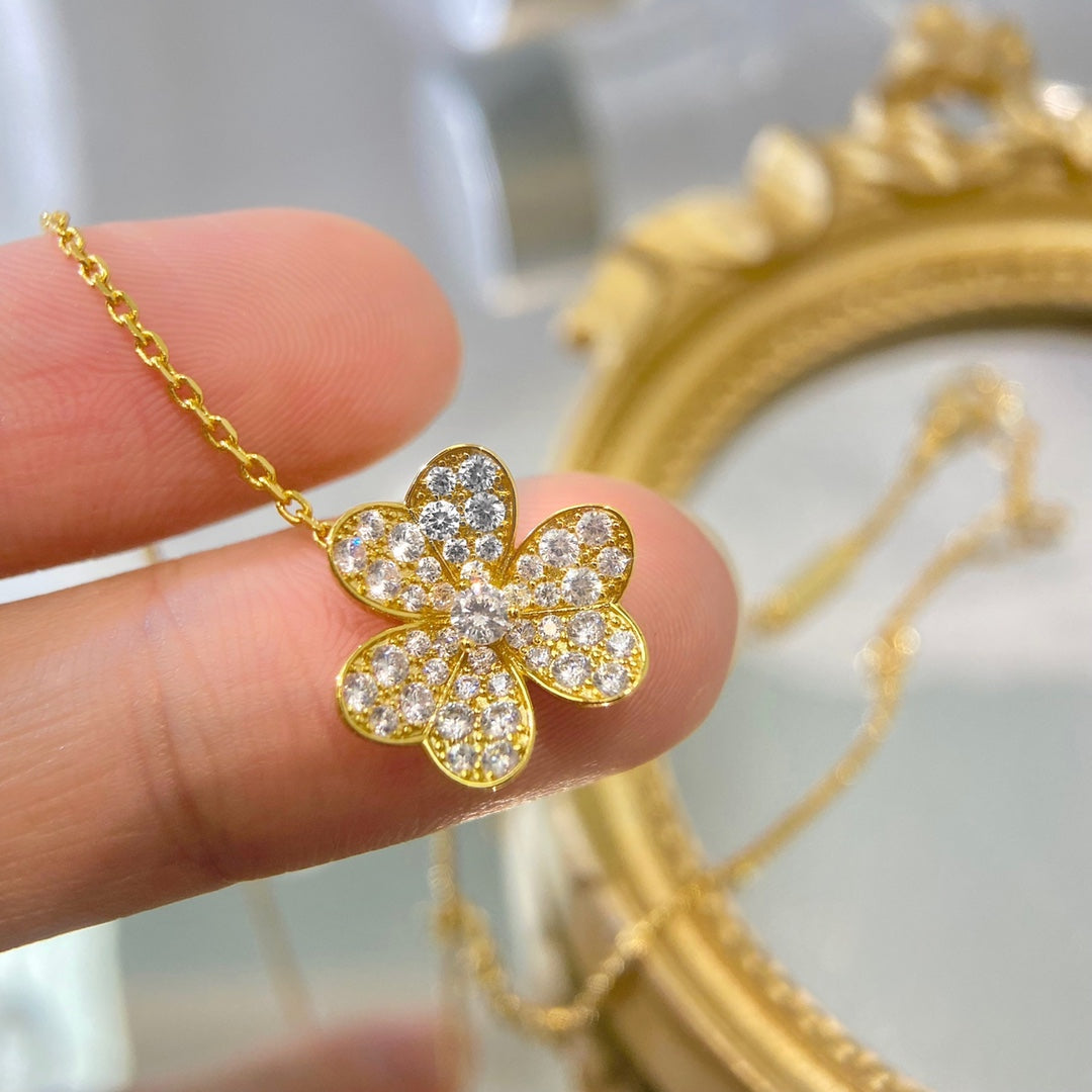 [LUXORA]FLOWER DIAMOND NECKLACE