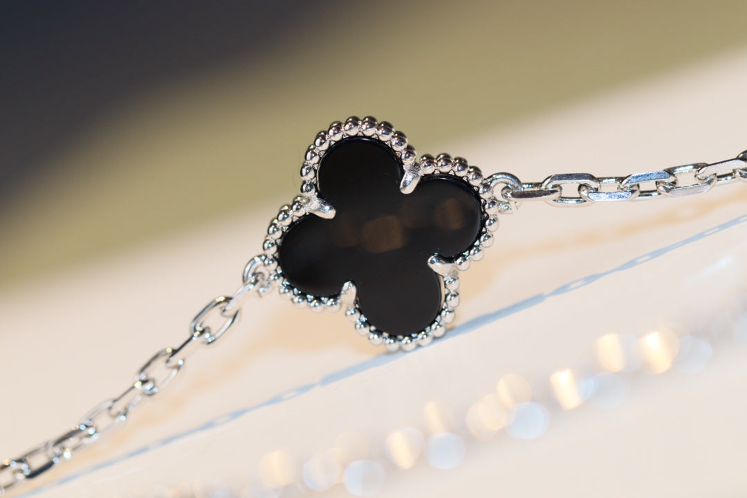 [LUXORA]CLOVER 20 MOTIFS ONYX DIAMOND SILVER