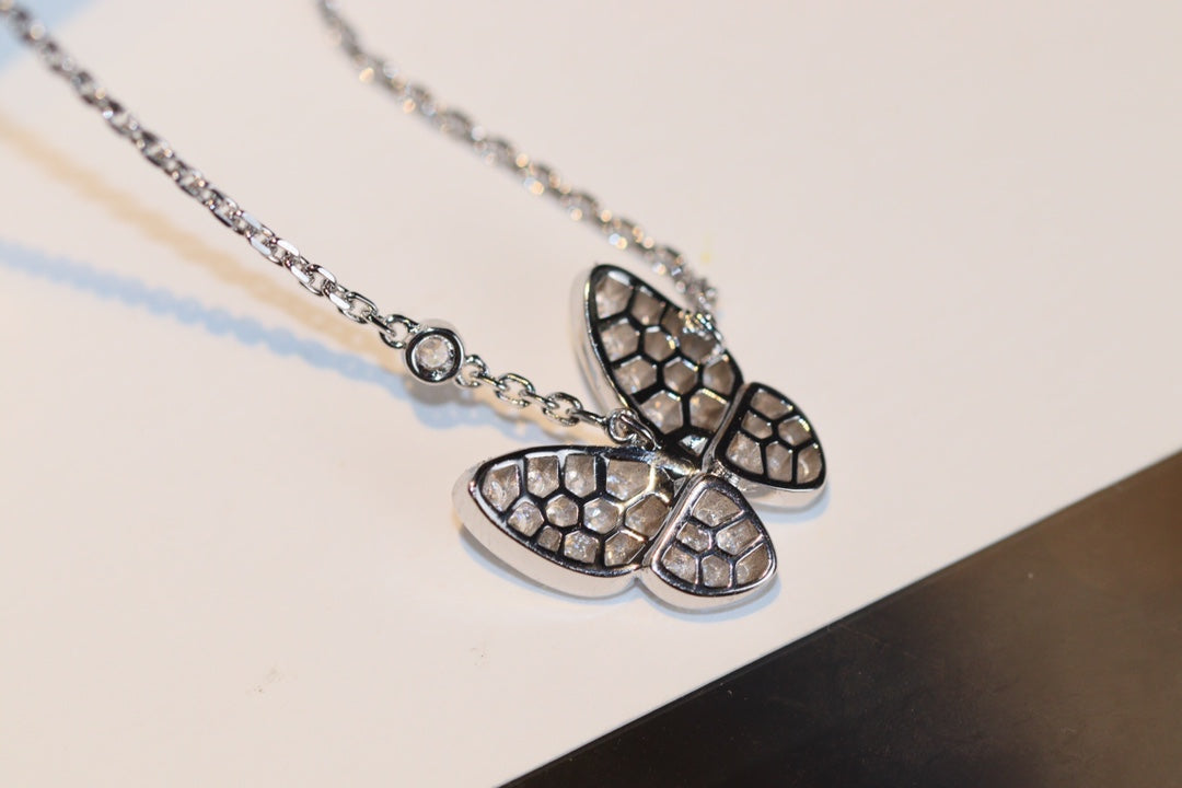 [LUXORA]BUTTERFLY DIAMOND NECKLACE