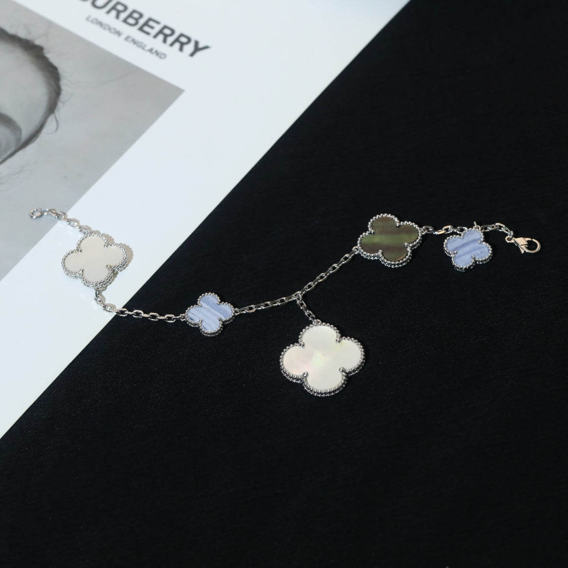 [LUXORA]CLOVER BRACELET 5 MOTIFS MOP CHALCEDONY SILVER