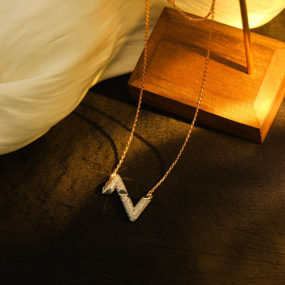 [LUXORA]VOLT SILVER DIAMOND PEDANT NECKLACE