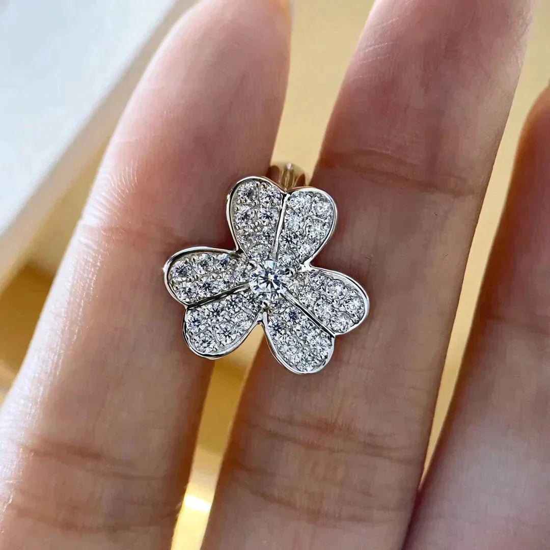 [LUXORA]CLOVER COMOS DIAMOND EARRINGS SILVER