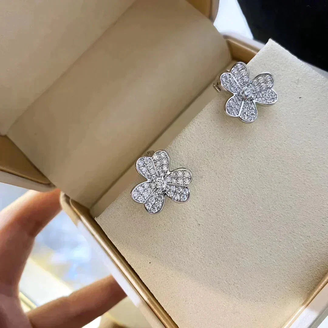 [LUXORA]CLOVER COMOS DIAMOND EARRINGS SILVER