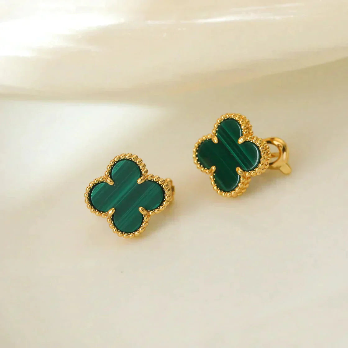 [LUXORA]CLOVER MEDIUM 1 MOTIFS MALACHITE  EARRINGS