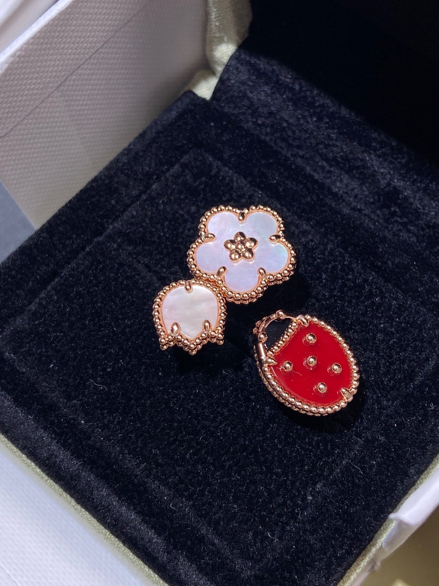 [LUXORA]LUCKY 3 MOTIF ROSE GOLD RING