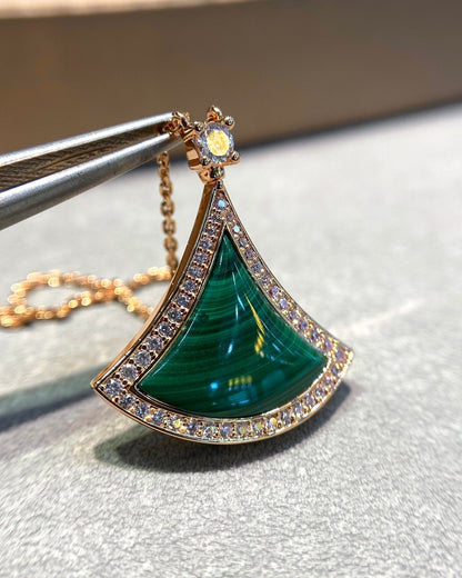 [LUXORA]DREAM MALACHITE DIAMOND PAVED PINK GOLD NECKLACE
