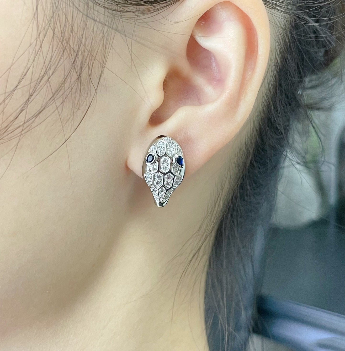 [LUXORA]SERPENT DIAMOND STUD EARRINGS