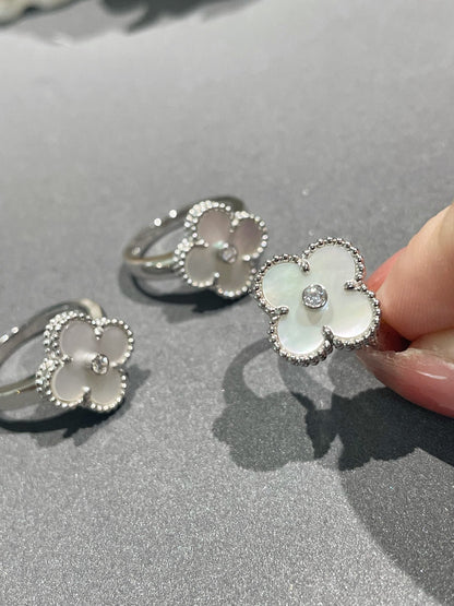 [LUXORA]CLOVER SILVER MOP DIAMOND RING