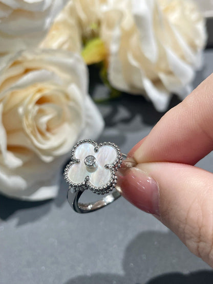 [LUXORA]CLOVER SILVER MOP DIAMOND RING
