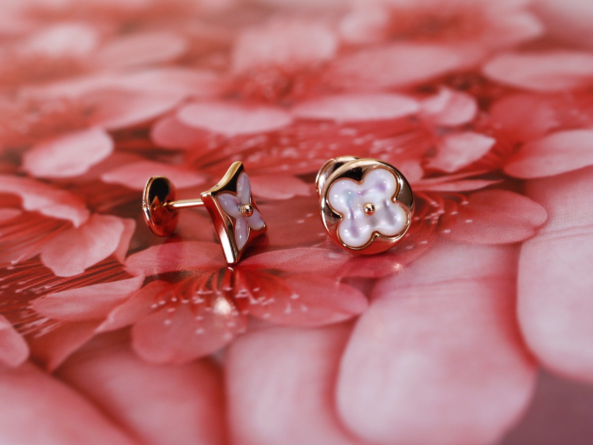 [LUXORA]STAR AND SUN PINK GOLD MOP STUD EARRINGS