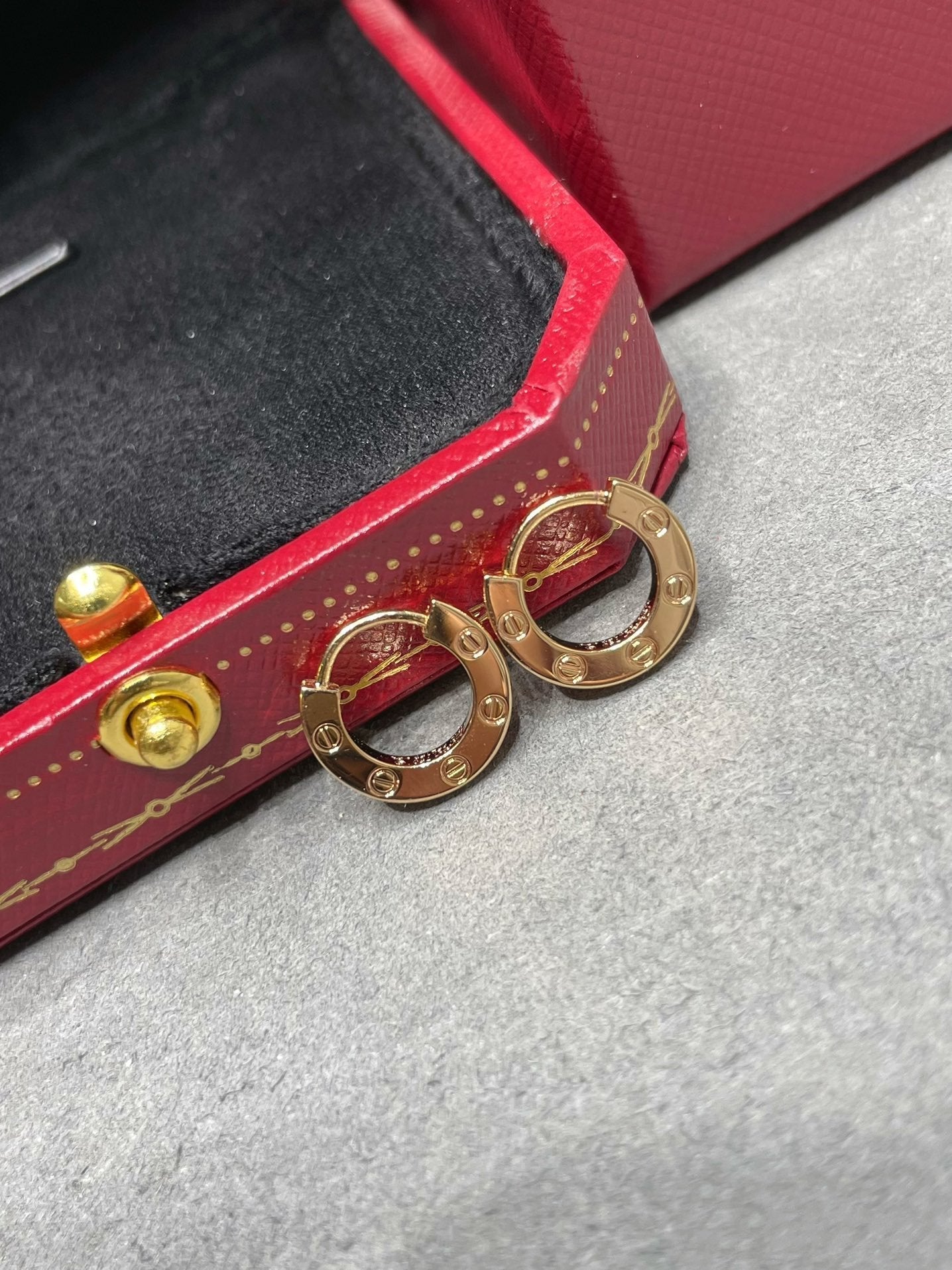 [LUXORA]LOVE MINI EARRINGS
