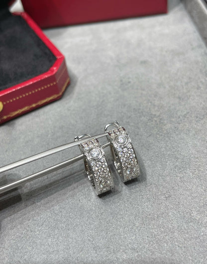 [LUXORA]LOVE 5.5MM DIAMOND PAVED EARRINGS
