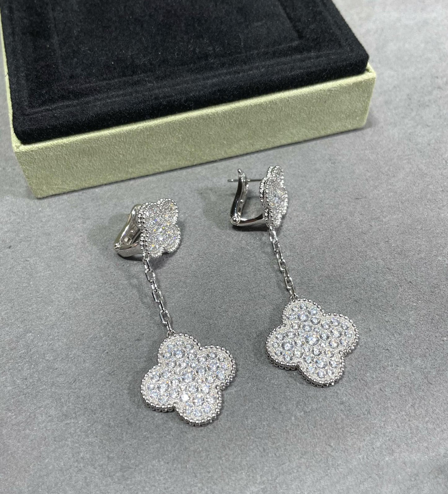 [LUXORA]CLOVER 2 MOTIFS DIAMOND PAVED SILVER EARRINGS