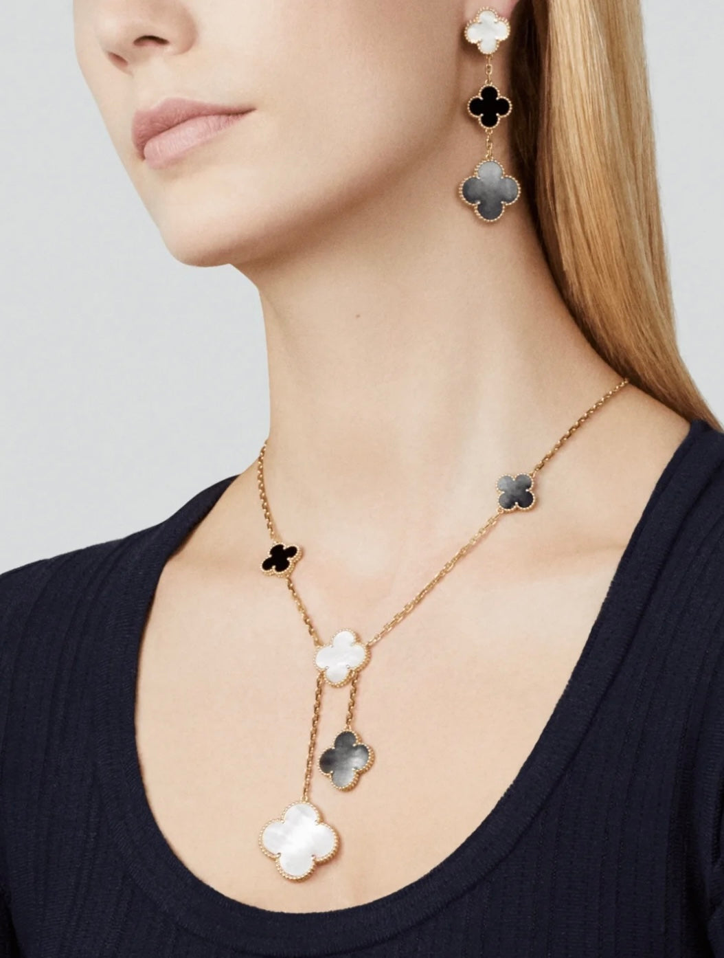 [LUXORA]CLOVER 3 MOTIF MOP ONYX DARK MOP PINK GOLD EARRINGS