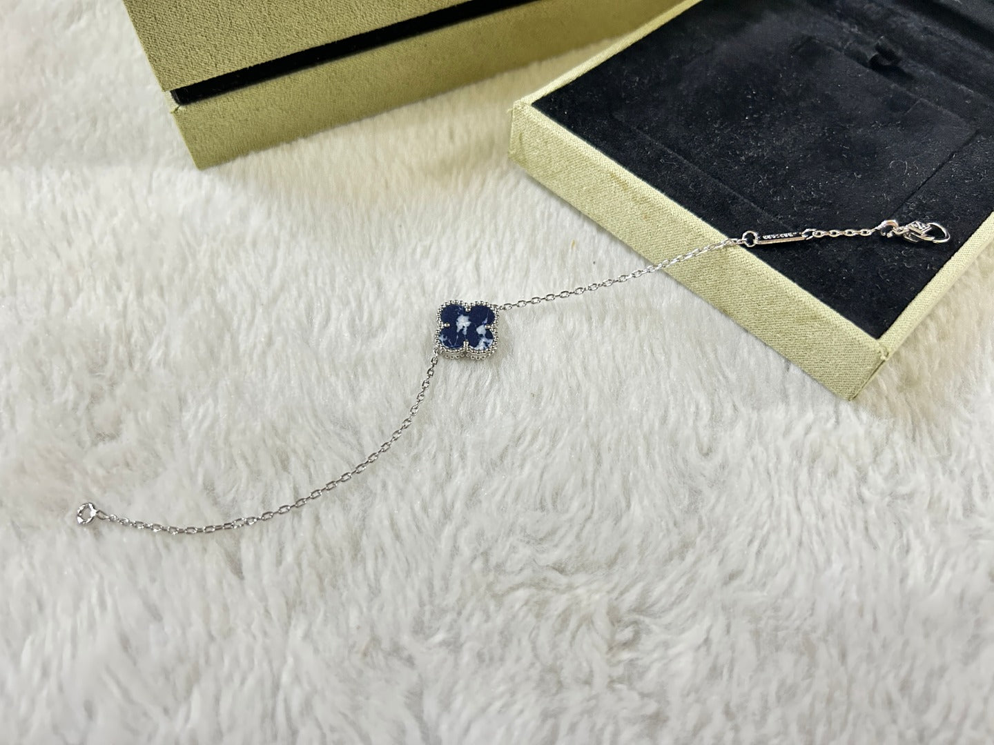 [LUXORA]CLOVER 1 MOTIF PIETERSITE BRACELET