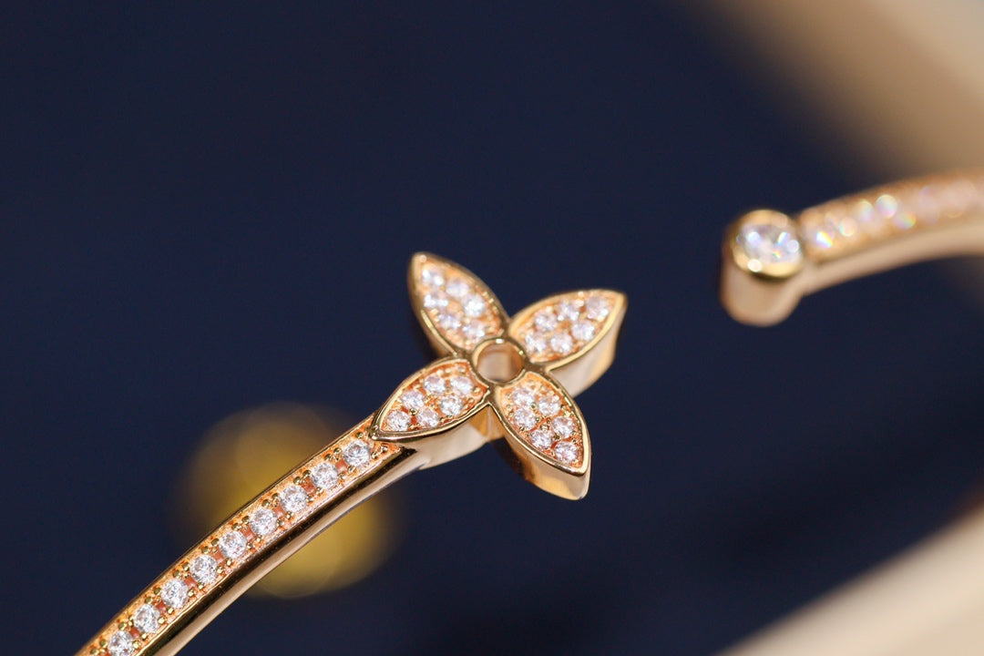 [LUXORA]IDYLLE PINK GOLD OPEN BRACELET DIAMOND PAVED