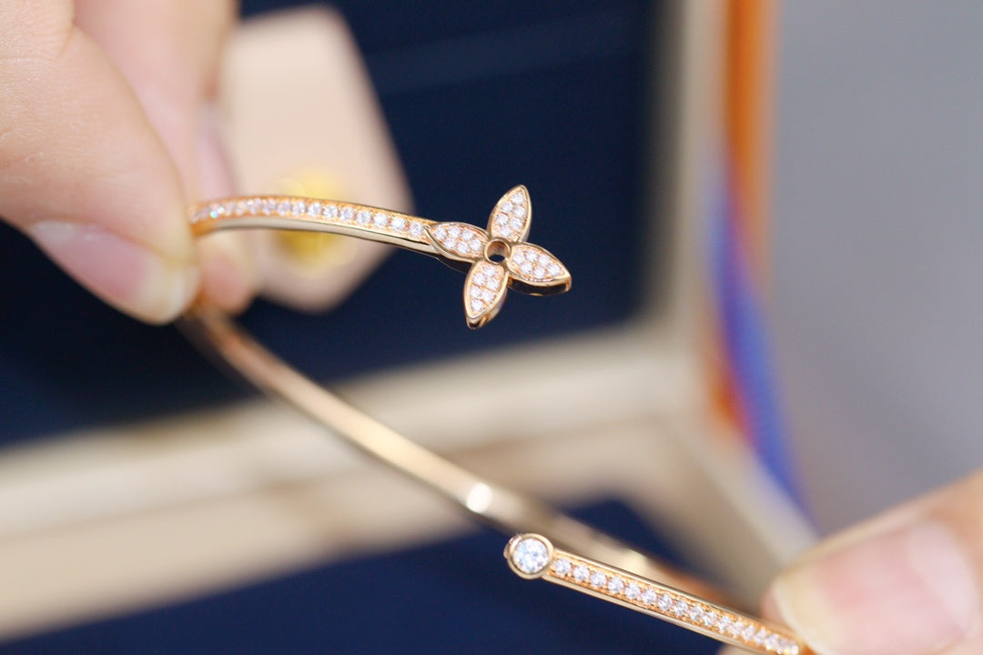 [LUXORA]IDYLLE PINK GOLD OPEN BRACELET DIAMOND PAVED