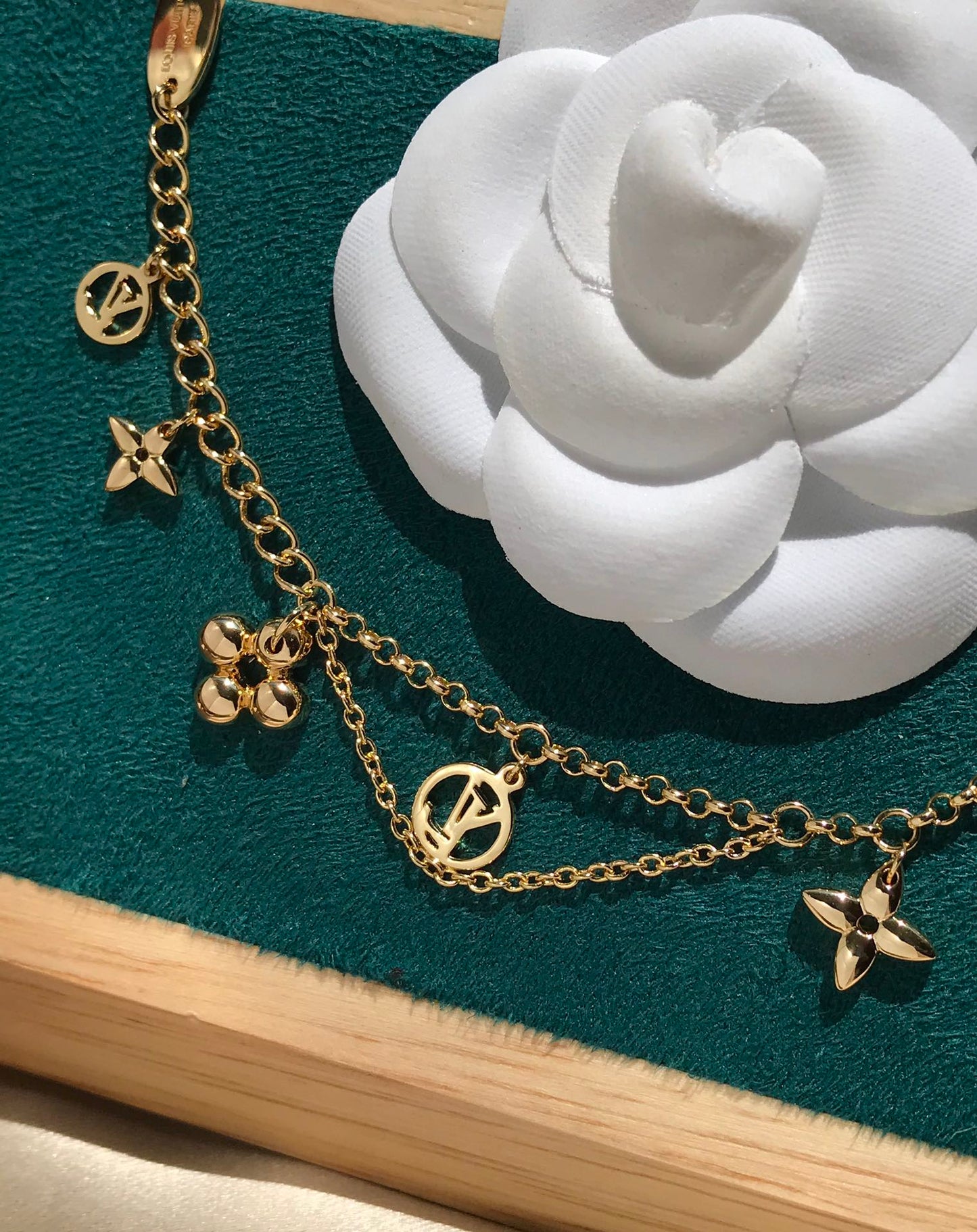 [LUXORA]BLOOMING PINK GOLD MOP BRACELET