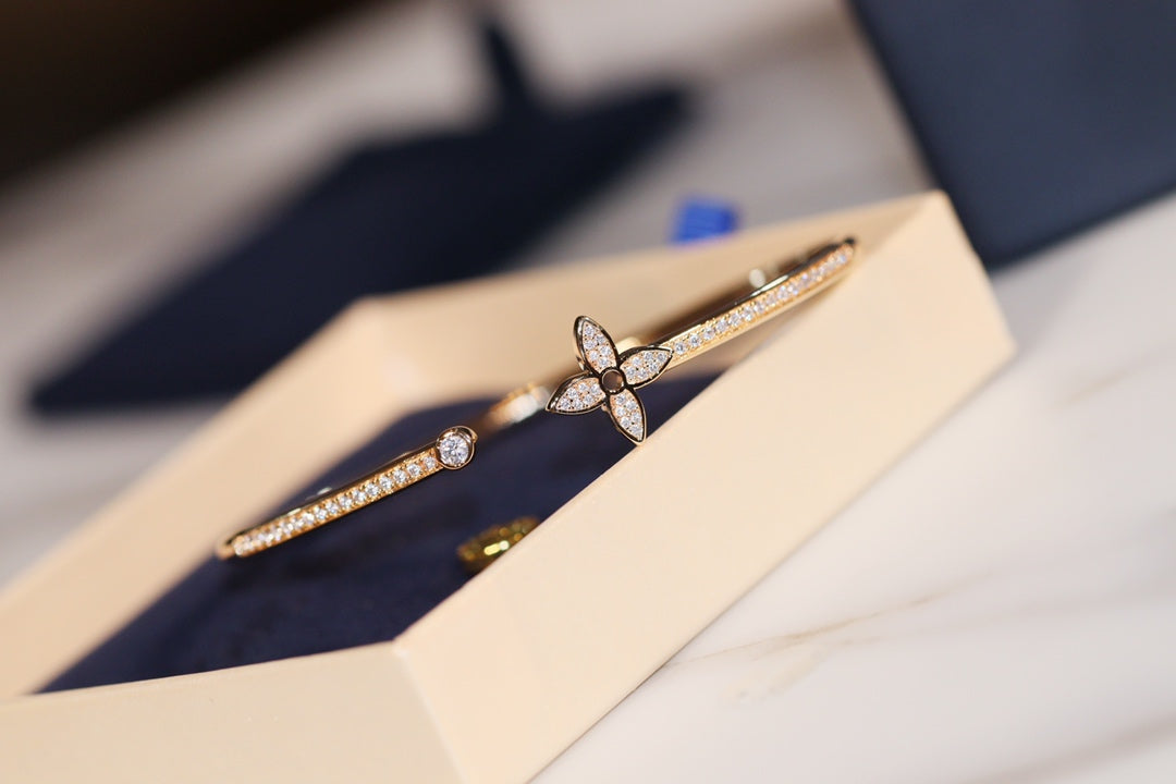 [LUXORA]IDYLLE GOLD OPEN BRACELET DIAMOND PAVED