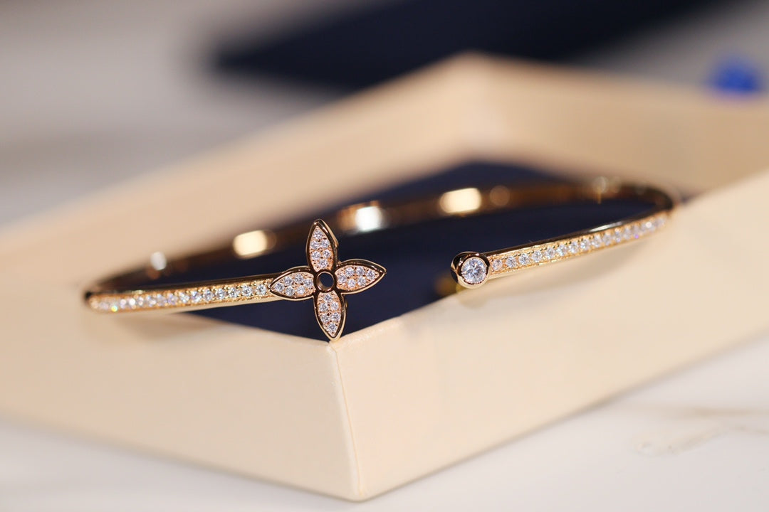 [LUXORA]IDYLLE GOLD OPEN BRACELET DIAMOND PAVED