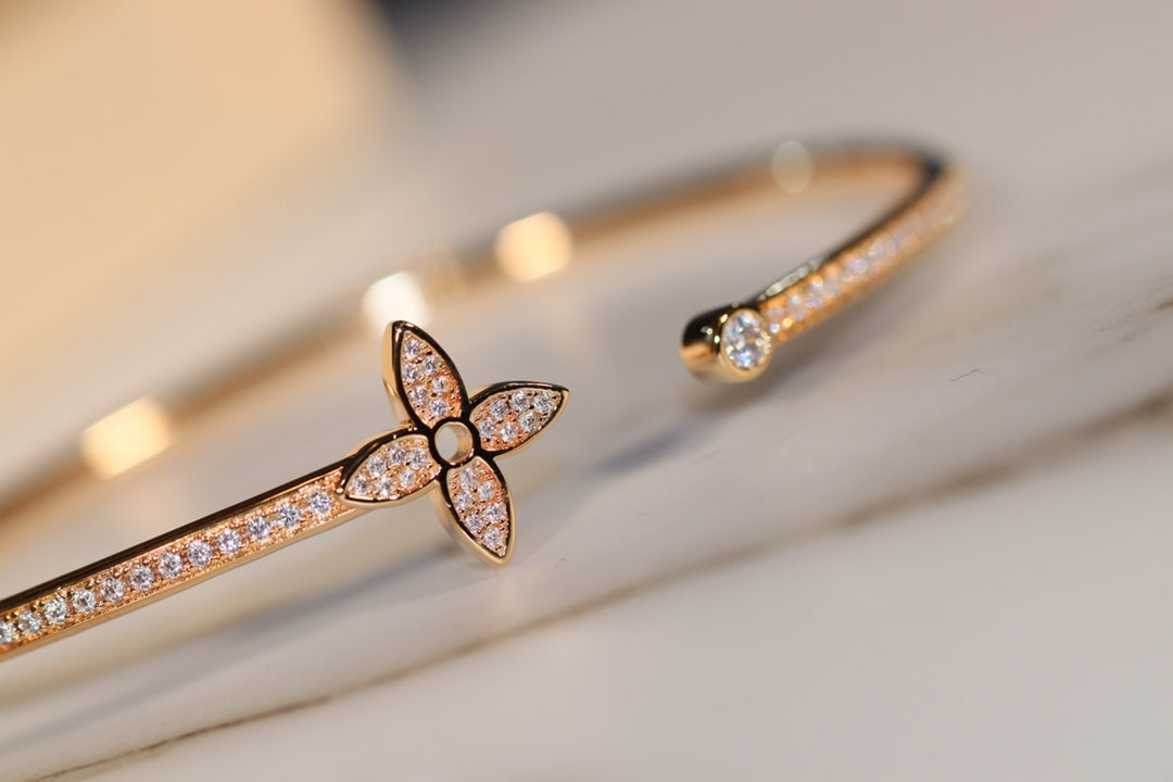 [LUXORA]IDYLLE GOLD OPEN BRACELET DIAMOND PAVED