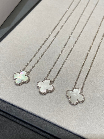[LUXORA]CLOVER MEDIUM SILVER WHITE MOP NECKLACE