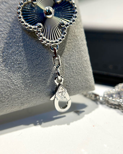 [LUXORA] CLOVER 5 MOTIF LASER BRACELET COLLECTION