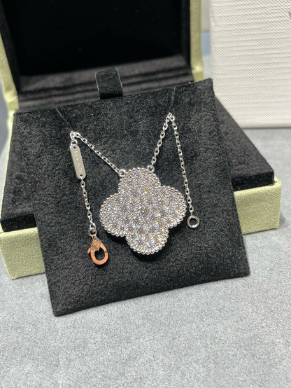 [LUXORA]CLOVER 25MM LARGE PENDANT DIAMOND PAVED SILVER NECKLACE
