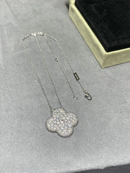 [LUXORA]CLOVER 25MM LARGE PENDANT DIAMOND PAVED SILVER NECKLACE