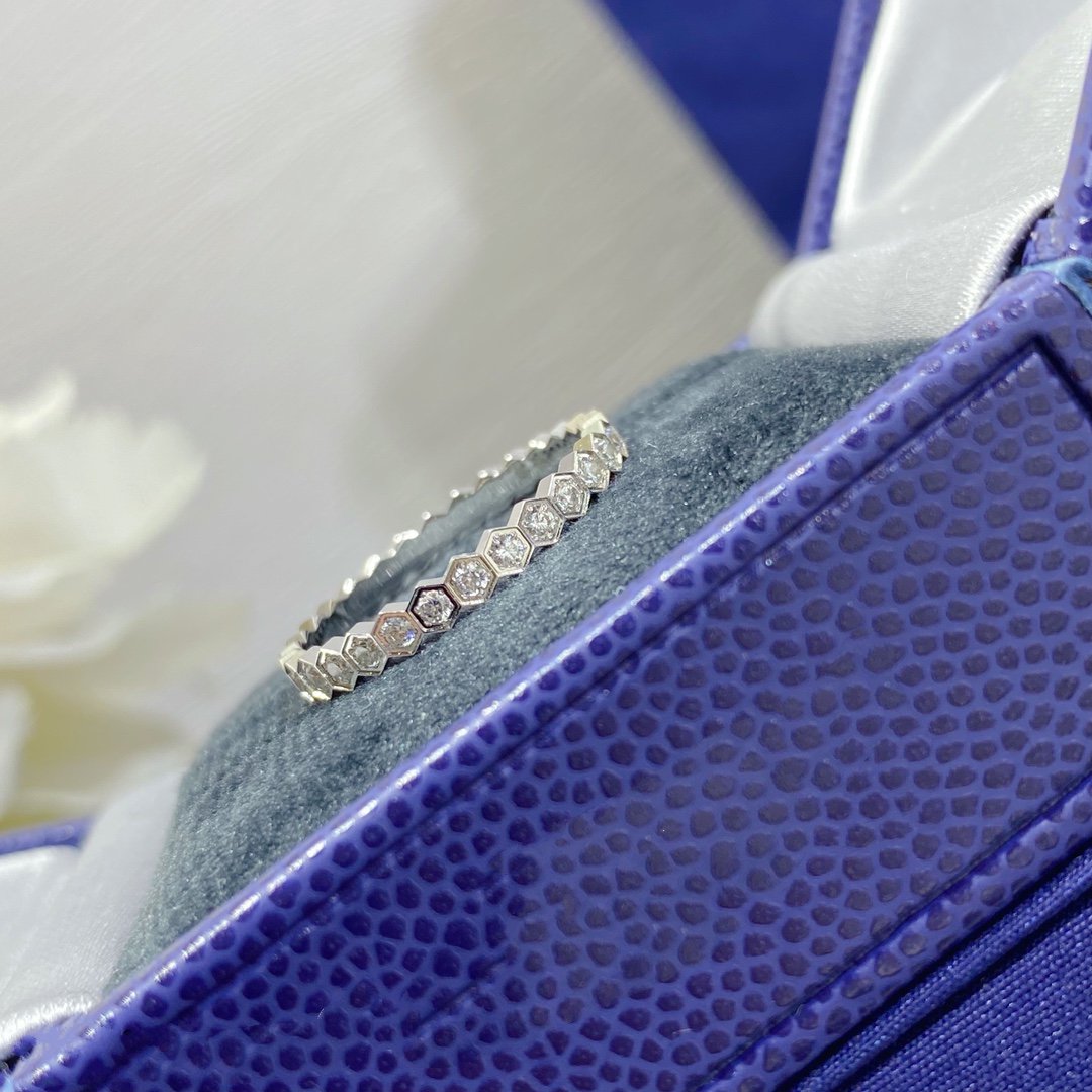 [LUXORA]BEE LOVE DIAMOND PAVED SMALL RING