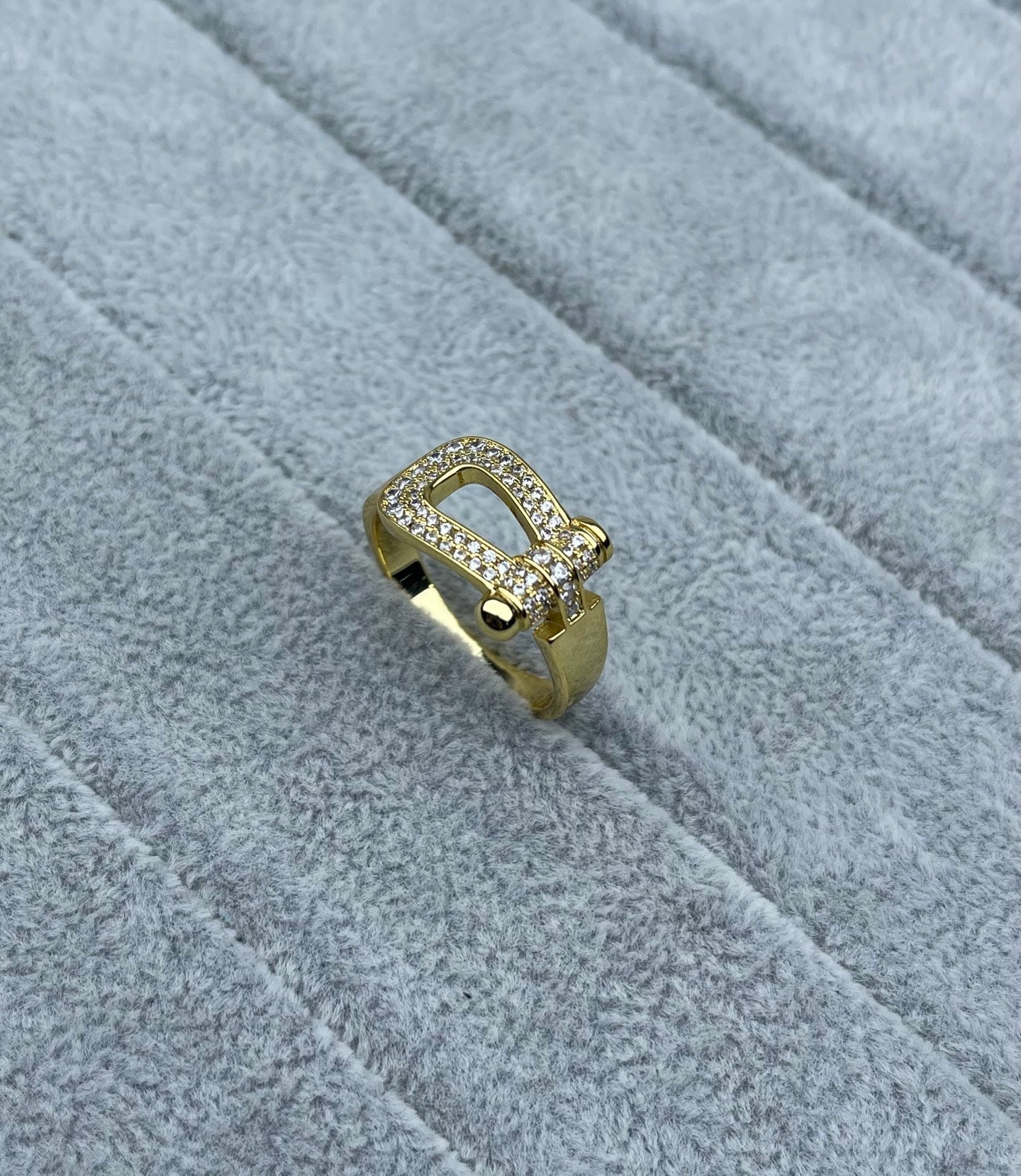 [LUXORA]Wide Hoof-Shaped Diamond-Studded Ring