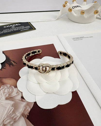 [LUXORA]Double C Open Bangle
