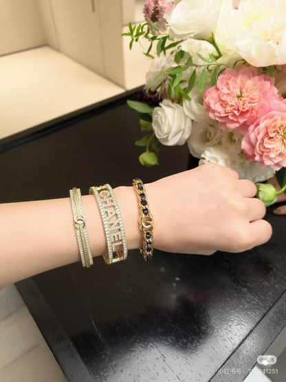 [LUXORA]Double C Open Bangle